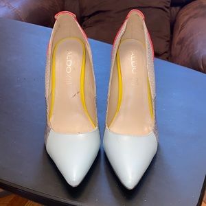Mint condition color block Aldo Heels